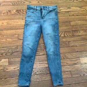 American Eagle Next Level Jegging Crop in 0 Short — Like New